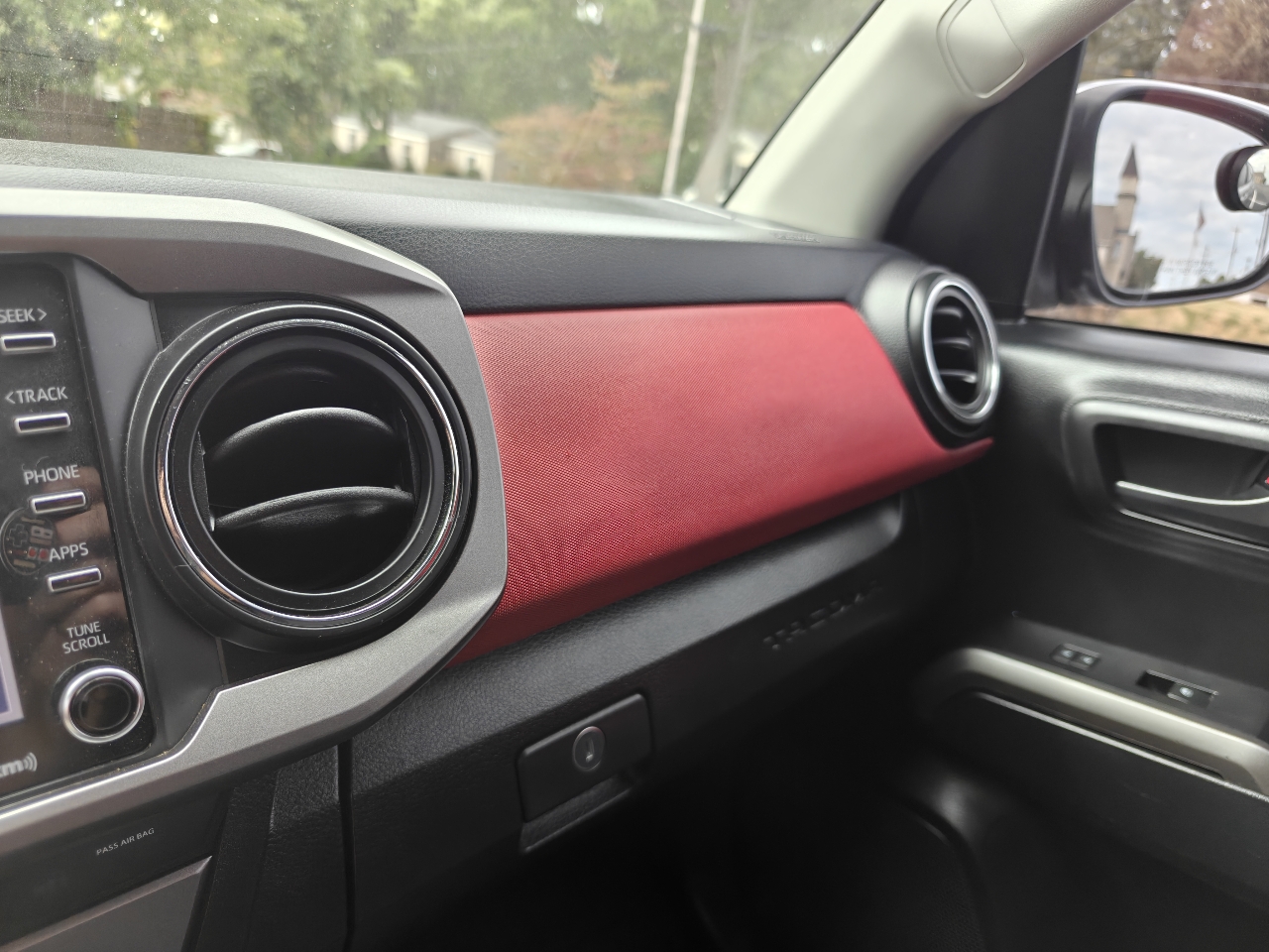 2021 Toyota Tacoma SR5 photo 23
