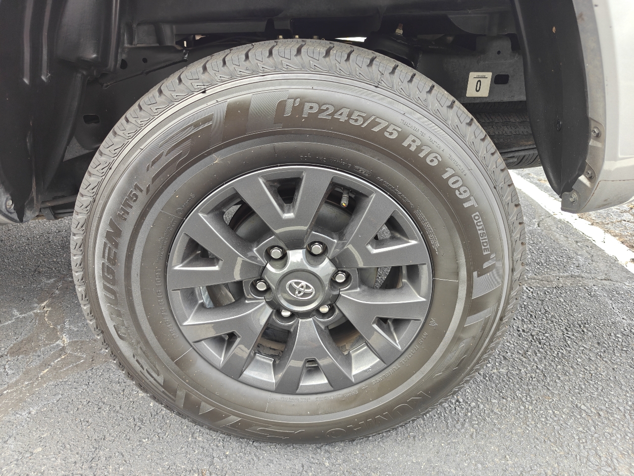 2021 Toyota Tacoma SR5 photo 33