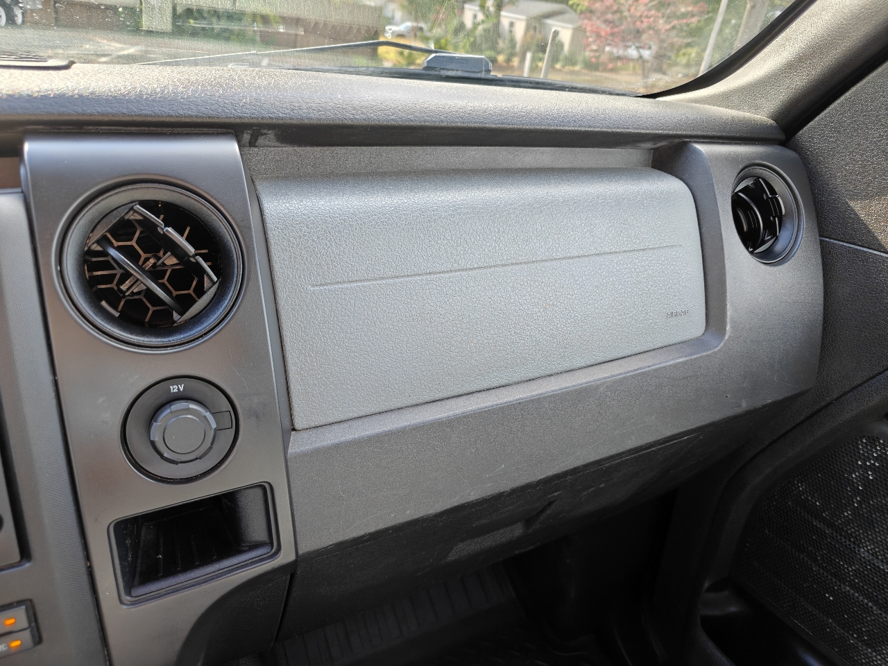 Ford F-150 2WD Reg Cab 122.5" XL 2013 Ford F-150 2WD Reg Cab 122.5" XL 2013