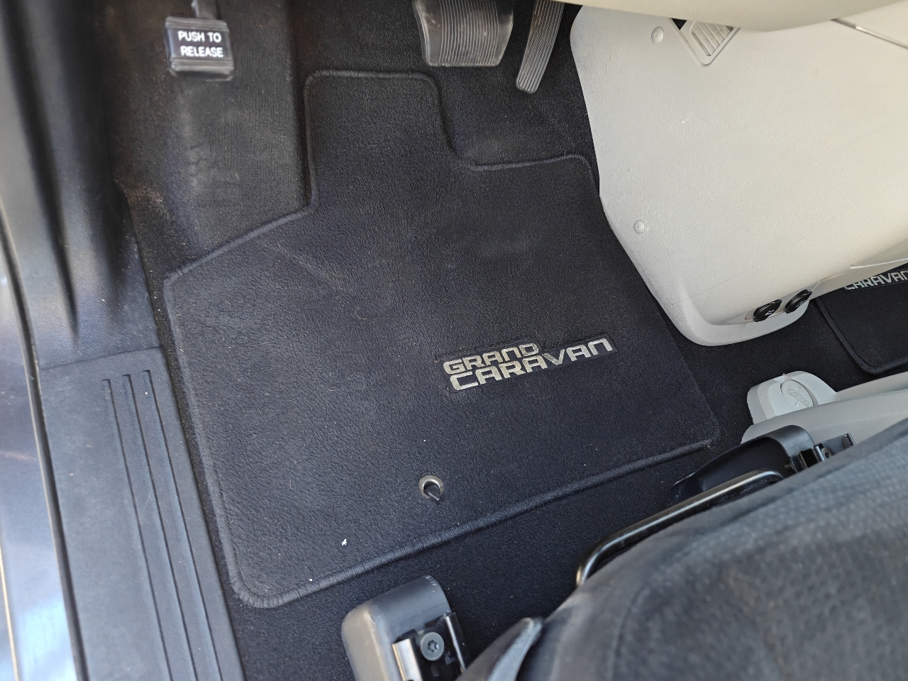 Dodge Grand Caravan SE 2016