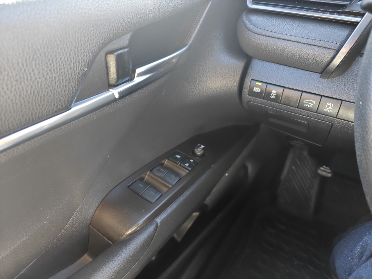 Toyota Camry LE 2022