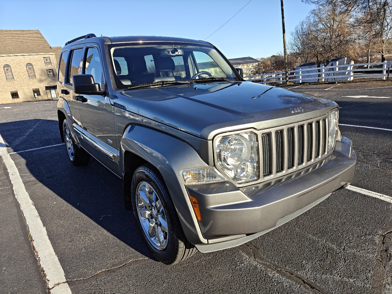Jeep Liberty Sport 2WD 2012