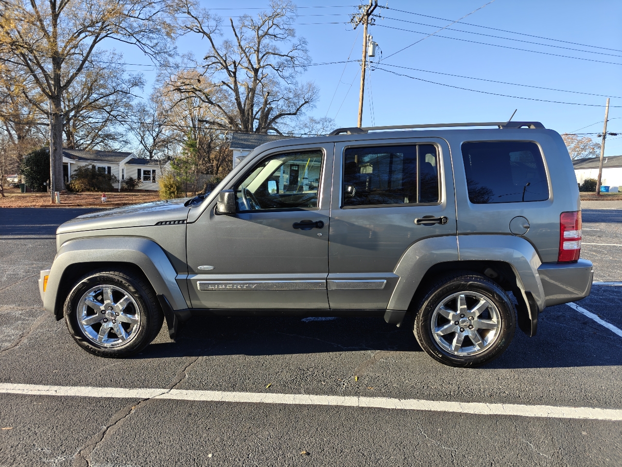Jeep Liberty Sport 2WD 2012