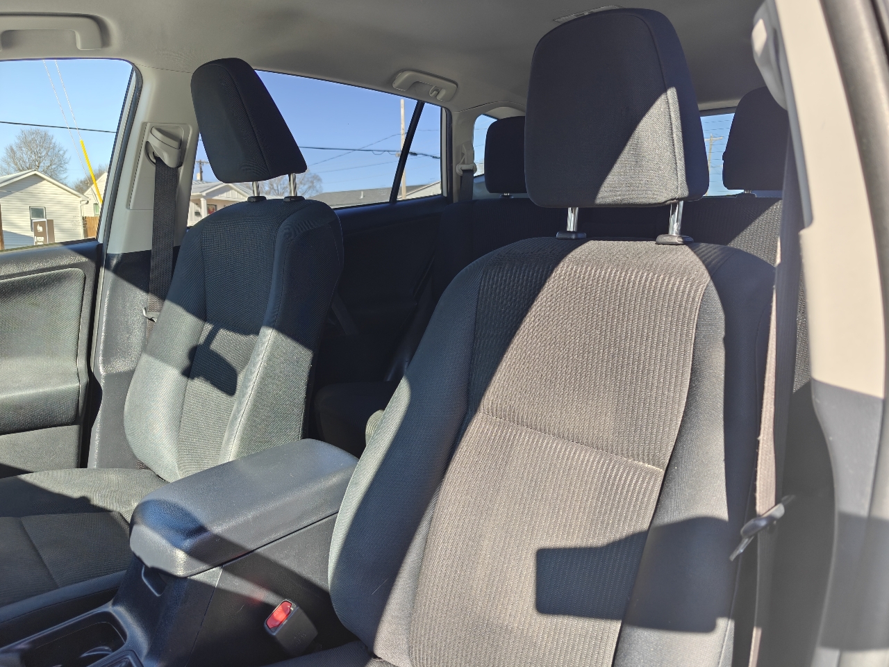 Toyota RAV4 LE FWD 2016