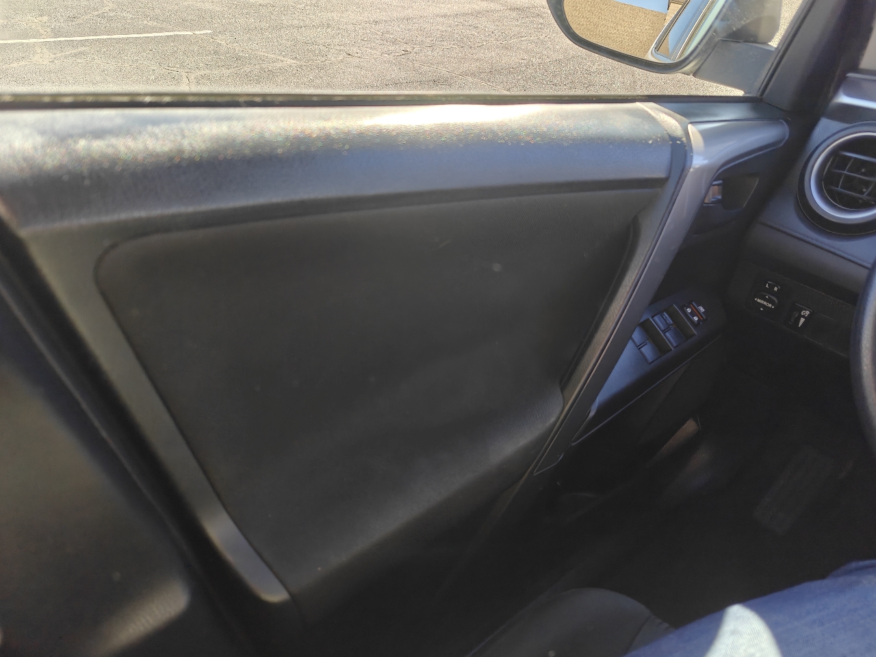 Toyota RAV4 LE FWD 2016