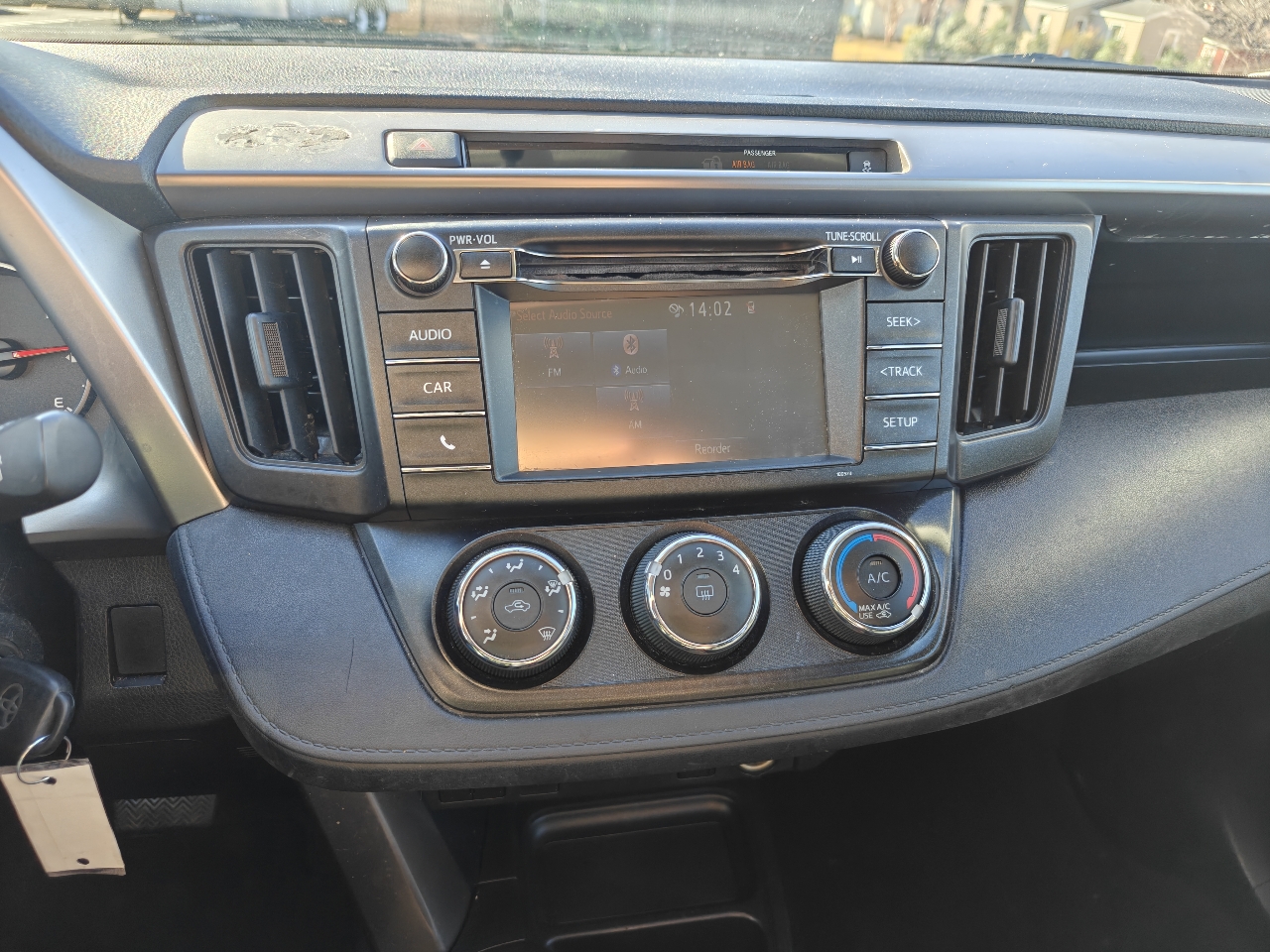 Toyota RAV4 LE FWD 2016