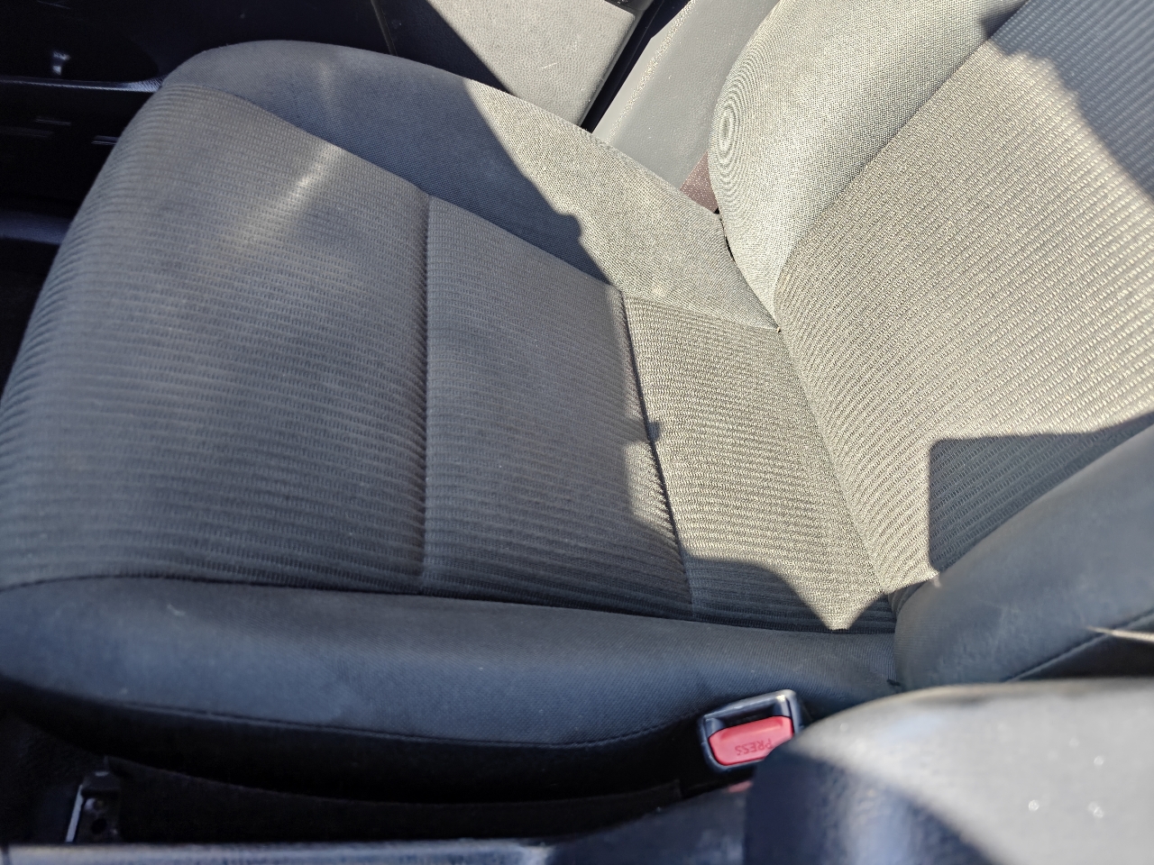 Toyota RAV4 LE FWD 2016