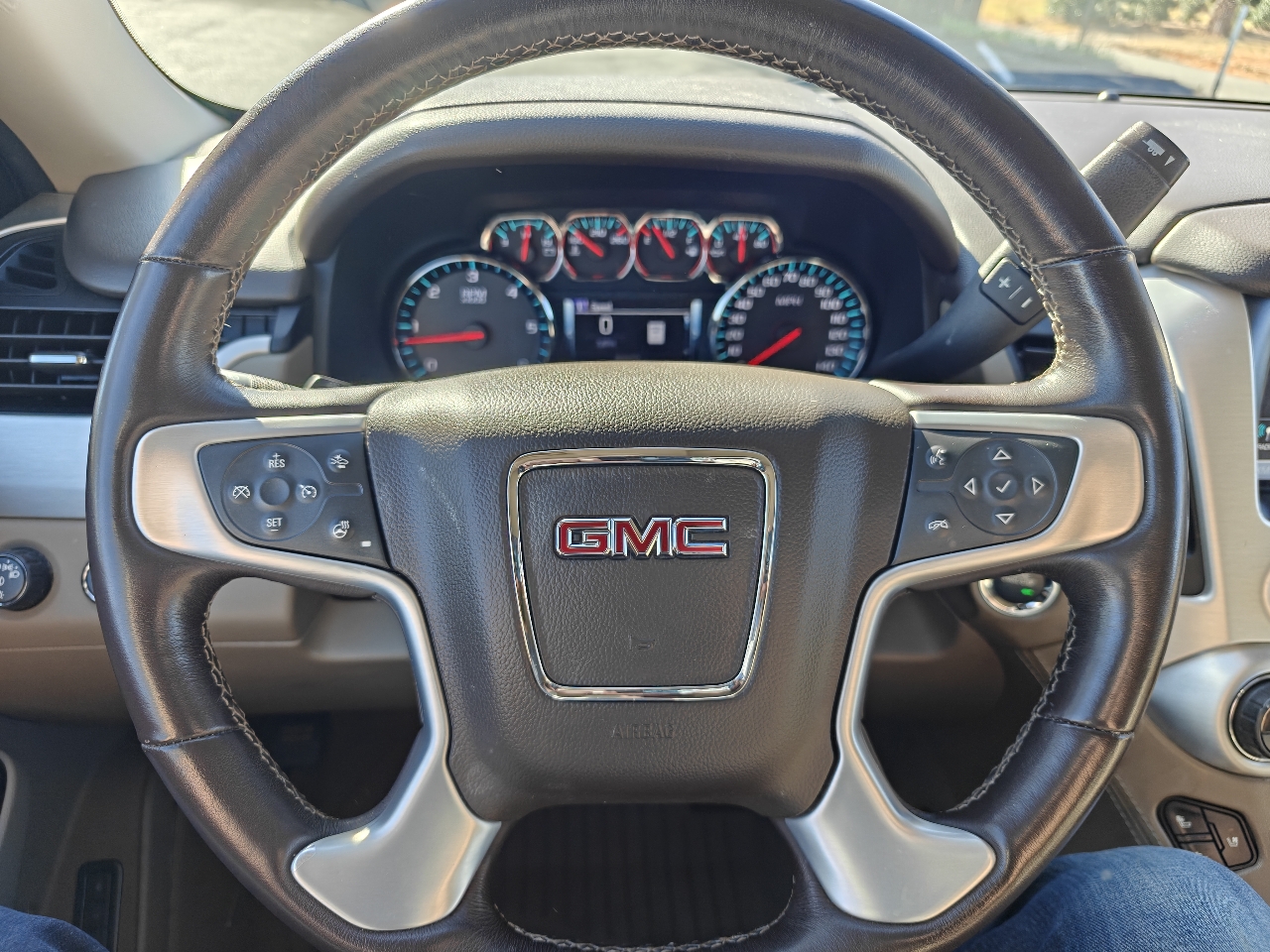 GMC Yukon SLT 4WD 2020