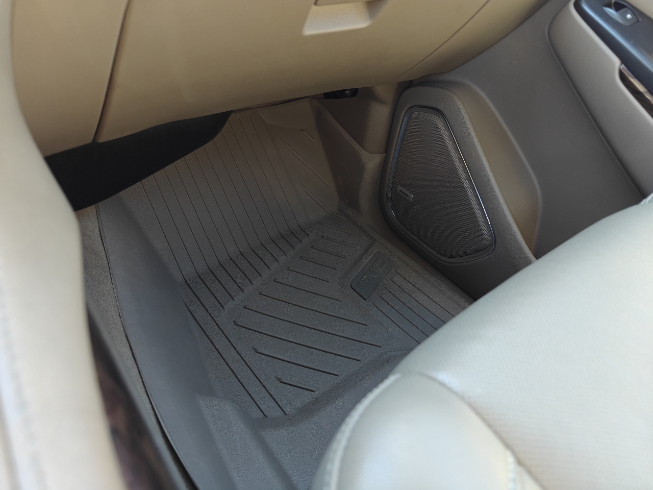 GMC Yukon SLT 4WD 2020