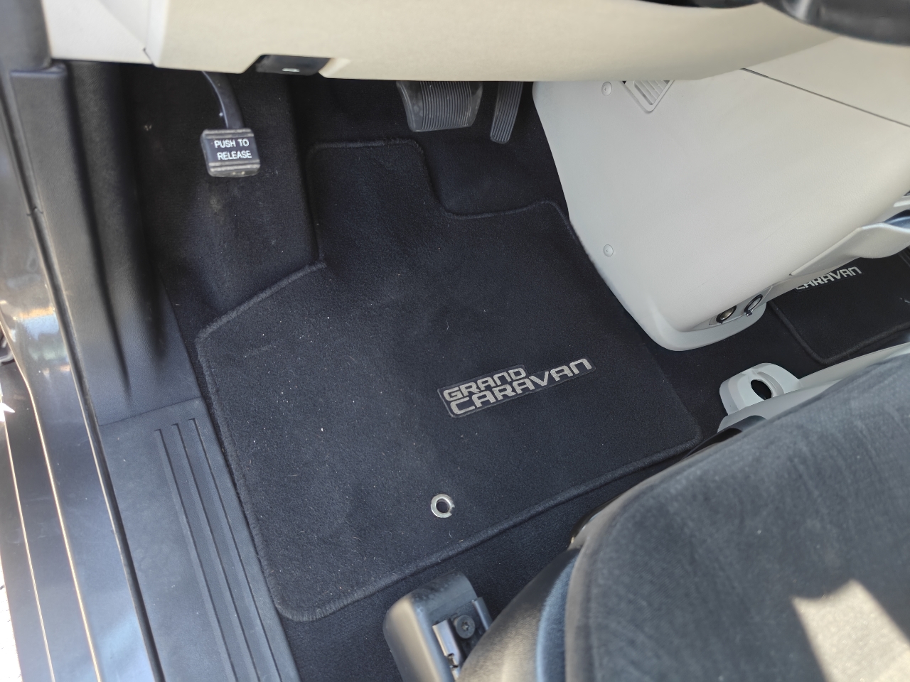 Dodge Grand Caravan SE 2016