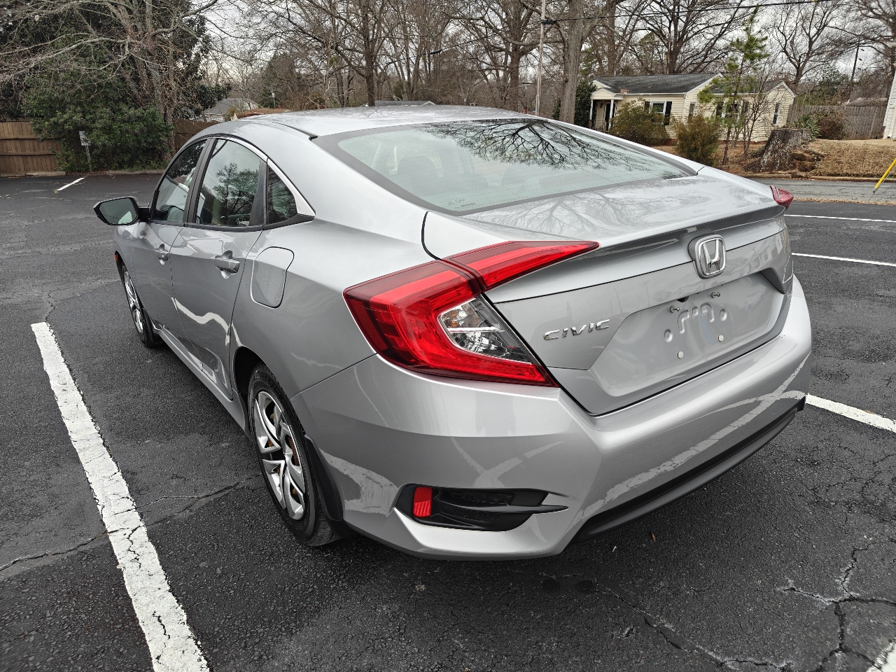 Honda Civic 4dr Sdn LX Auto 2017