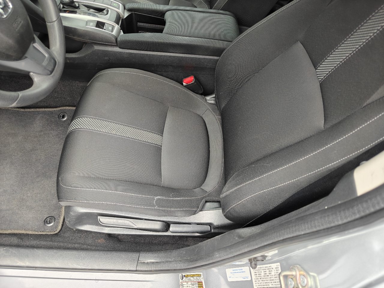 Honda Civic 4dr Sdn LX Auto 2017