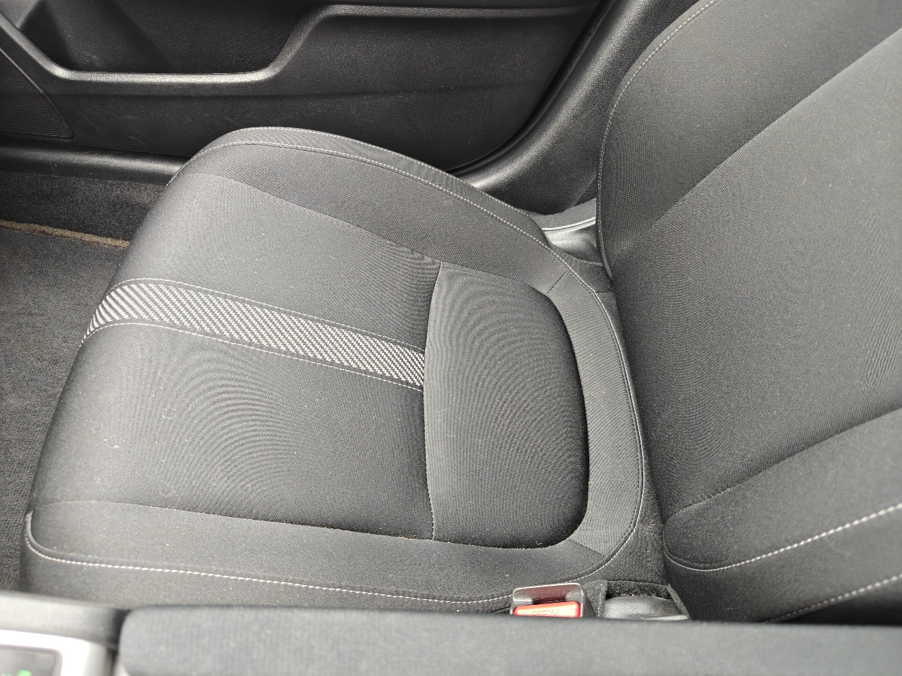 Honda Civic 4dr Sdn LX Auto 2017