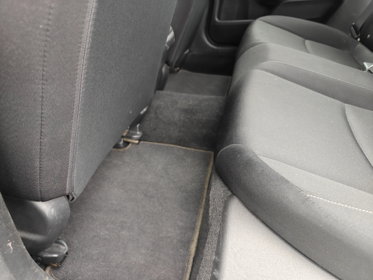 Honda Civic 4dr Sdn LX Auto 2017