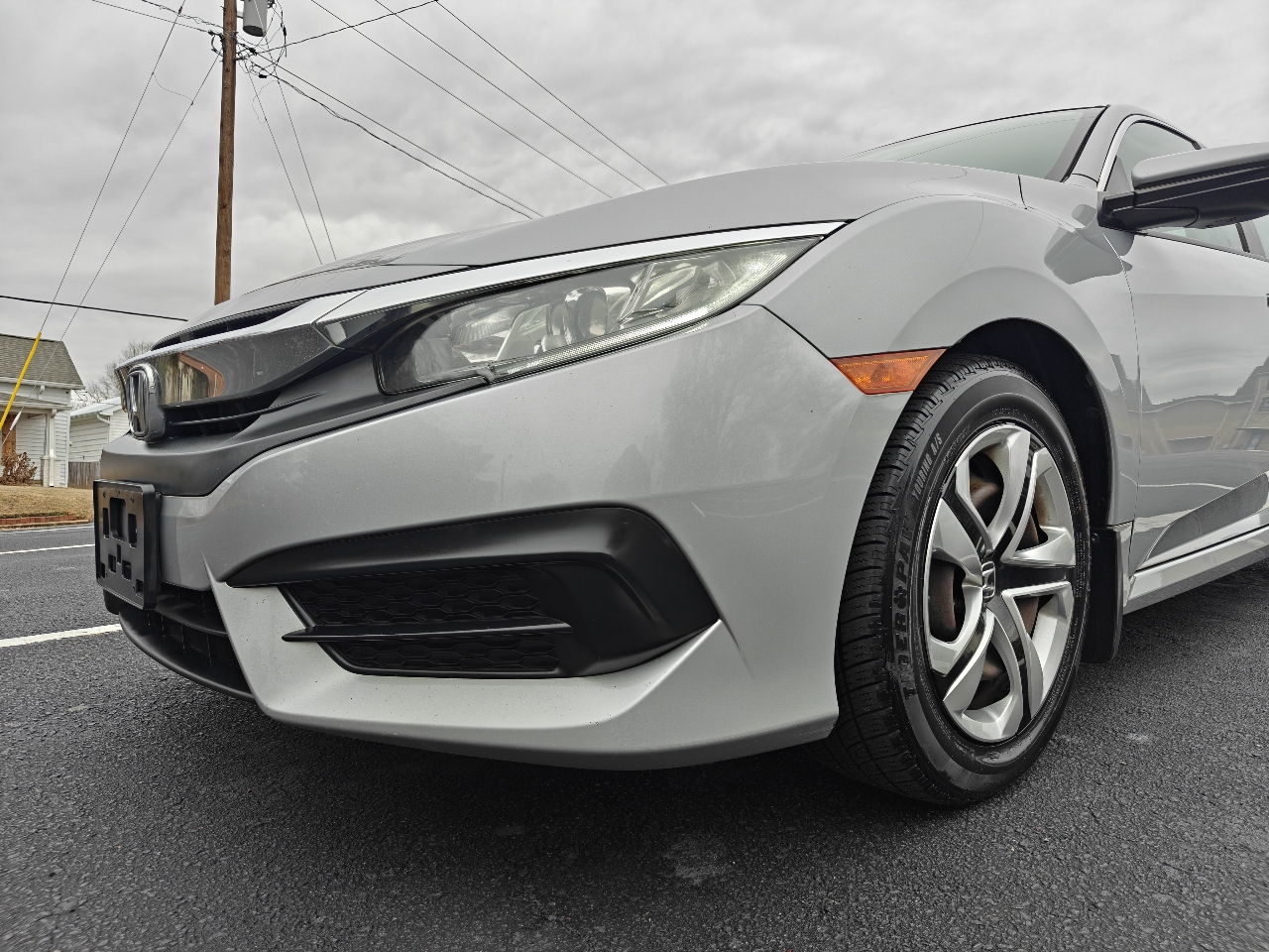 Honda Civic 4dr Sdn LX Auto 2017