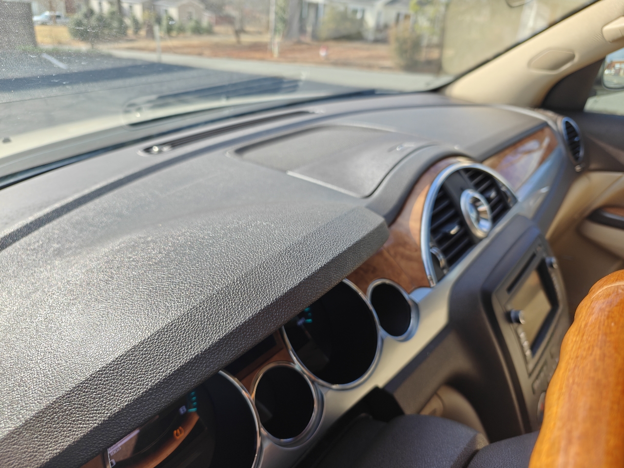 Buick Enclave CXL 4D SUV FWD 2010