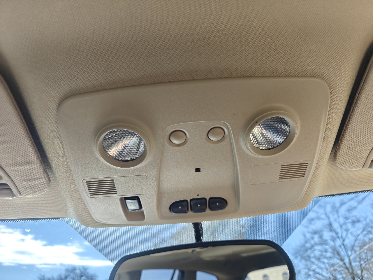 Buick Enclave CXL 4D SUV FWD 2010