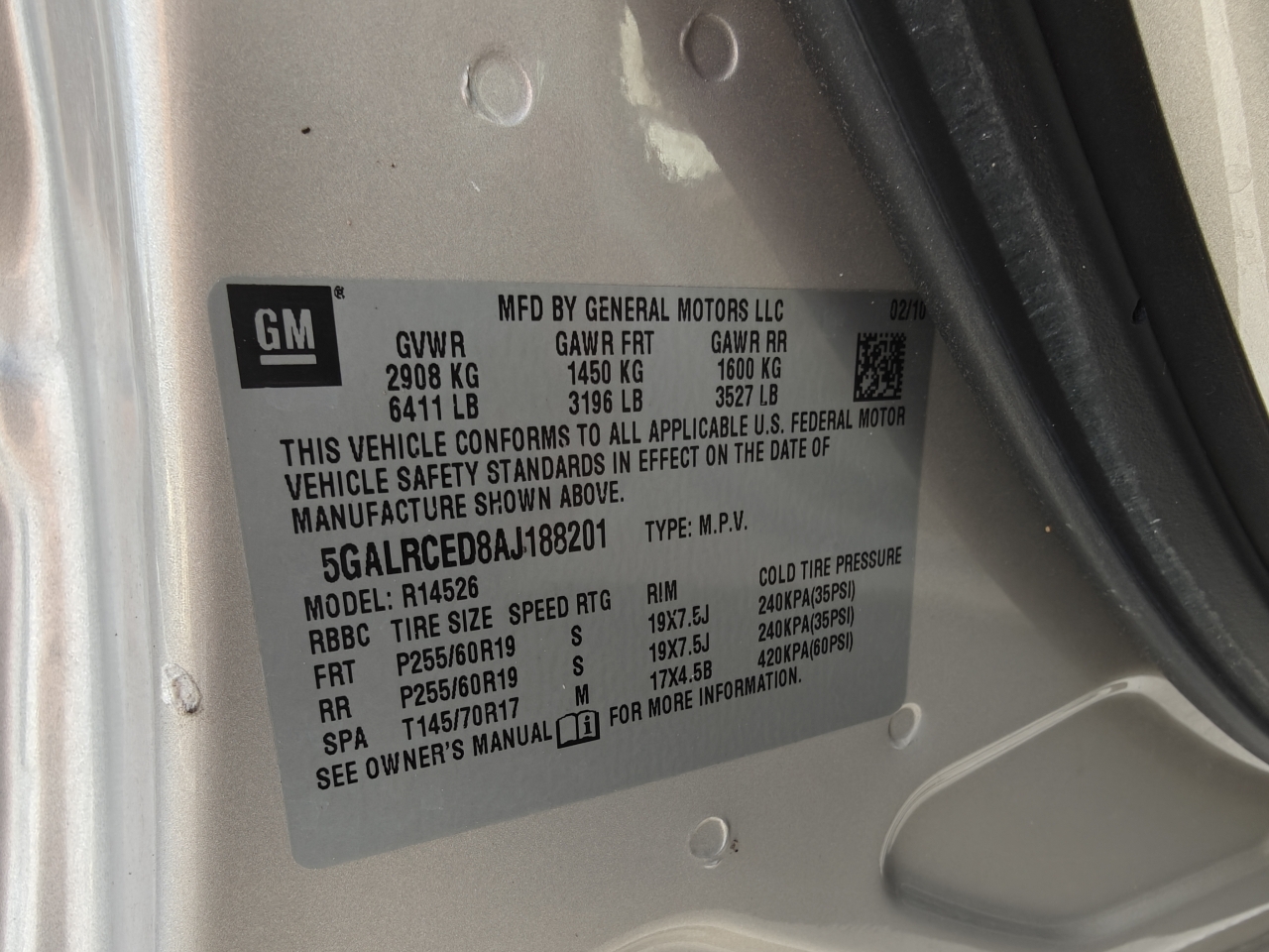 Buick Enclave CXL 4D SUV FWD 2010