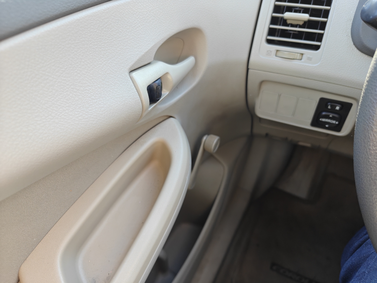 Toyota Corolla S 4-Speed AT 2009