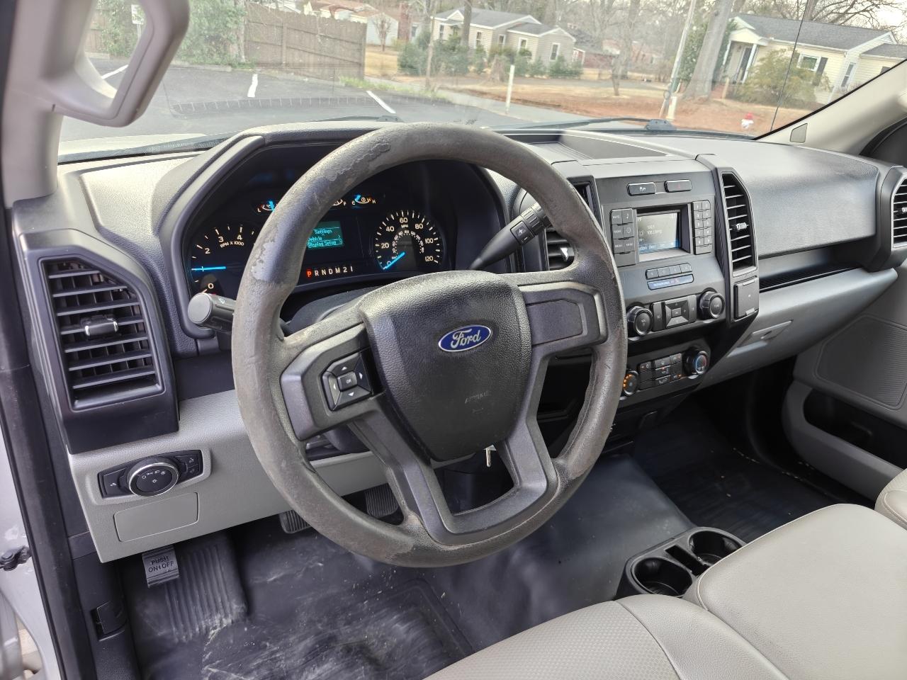 Ford F-150 2WD Reg Cab 126" XL 2016