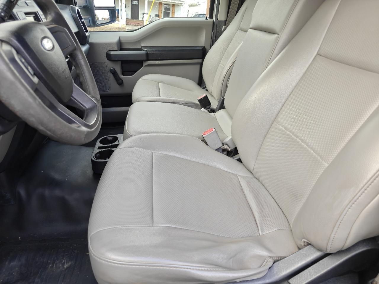 Ford F-150 2WD Reg Cab 126" XL 2016