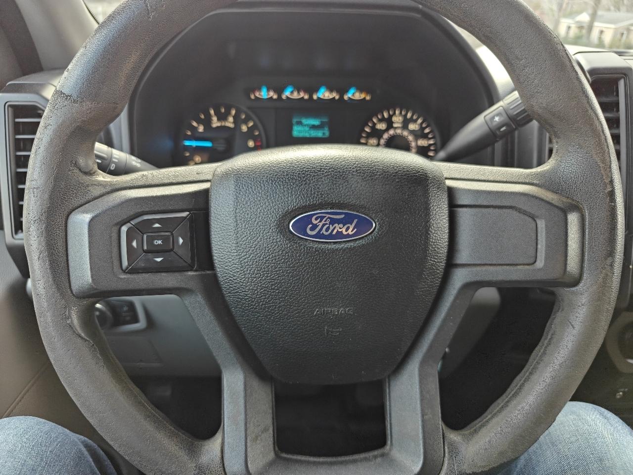 Ford F-150 2WD Reg Cab 126" XL 2016