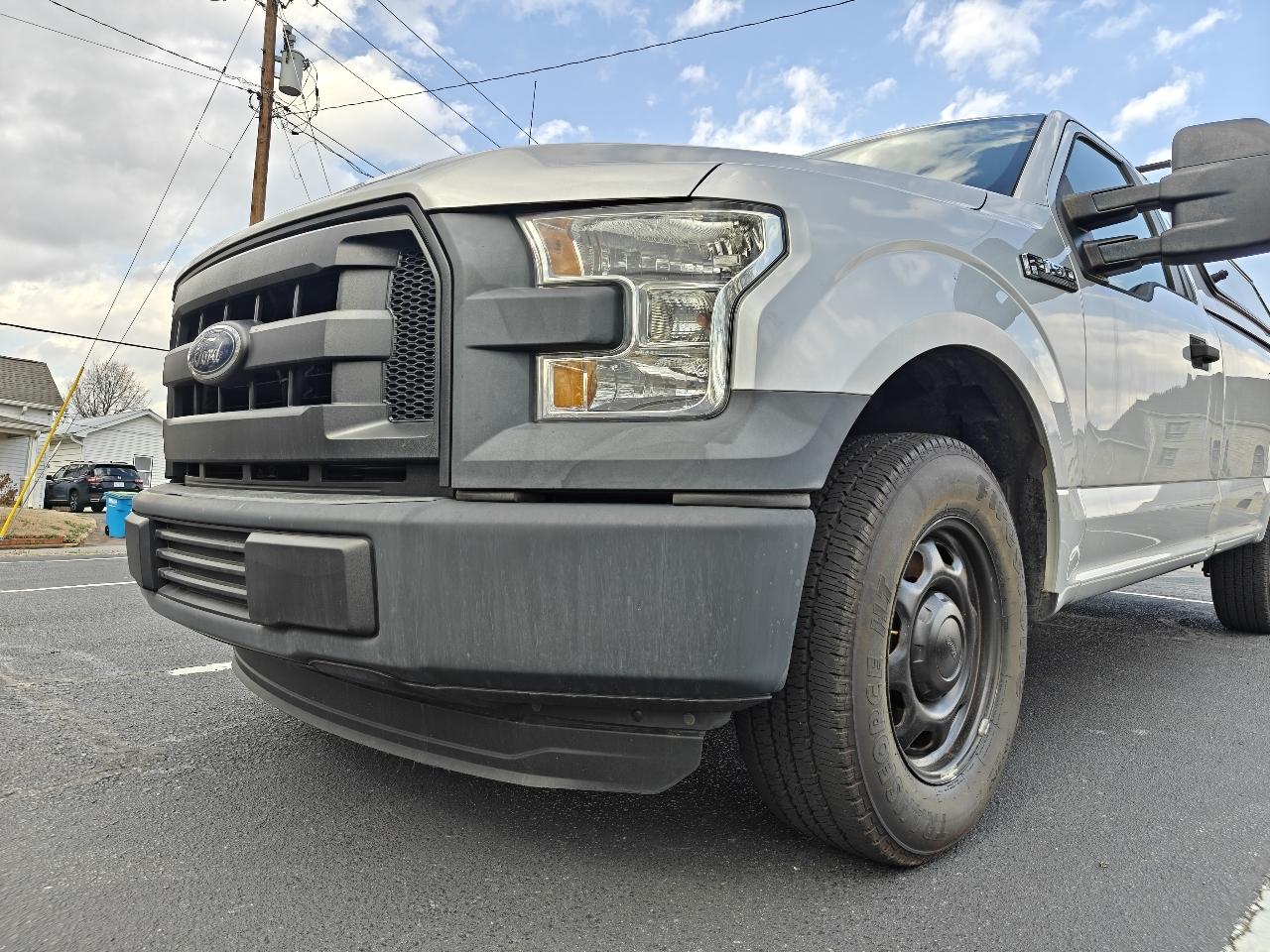 Ford F-150 2WD Reg Cab 126" XL 2016