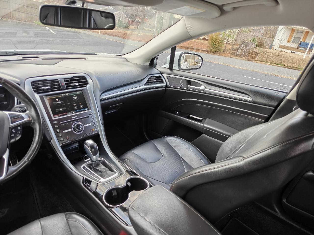 Ford Fusion Titanium 2016