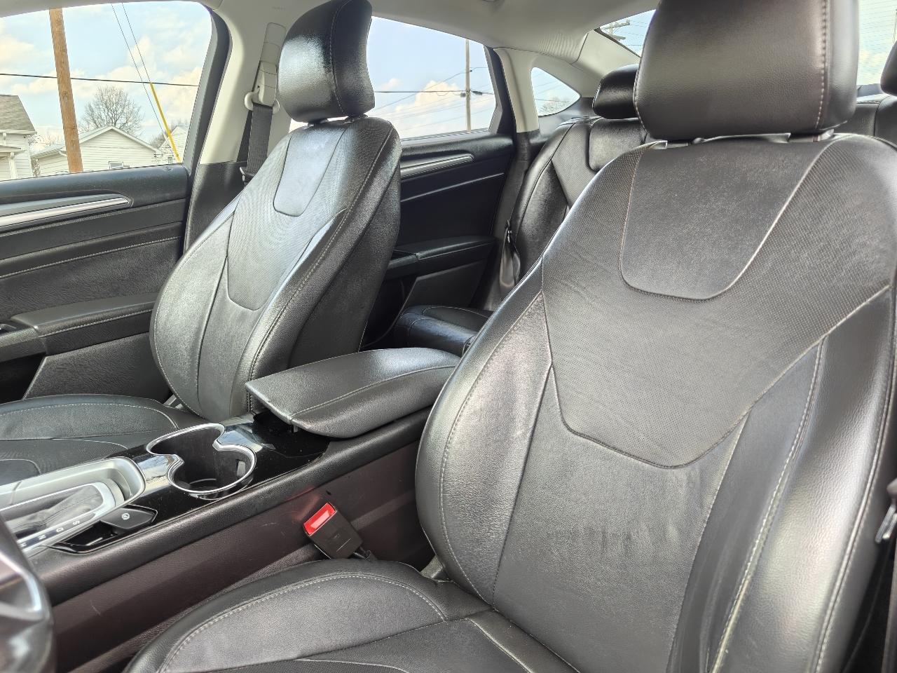 Ford Fusion Titanium 2016