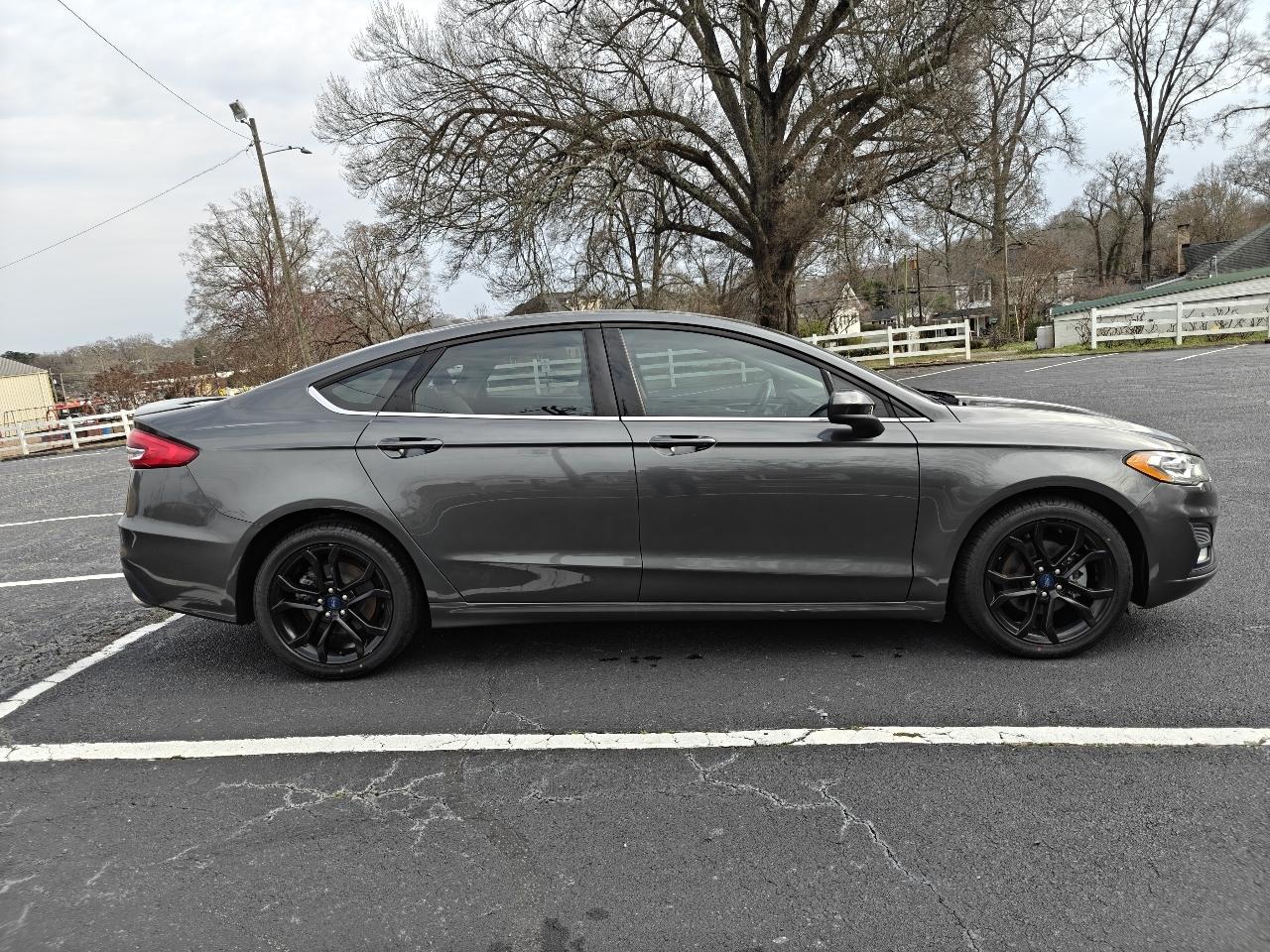 Ford Fusion SE 2019