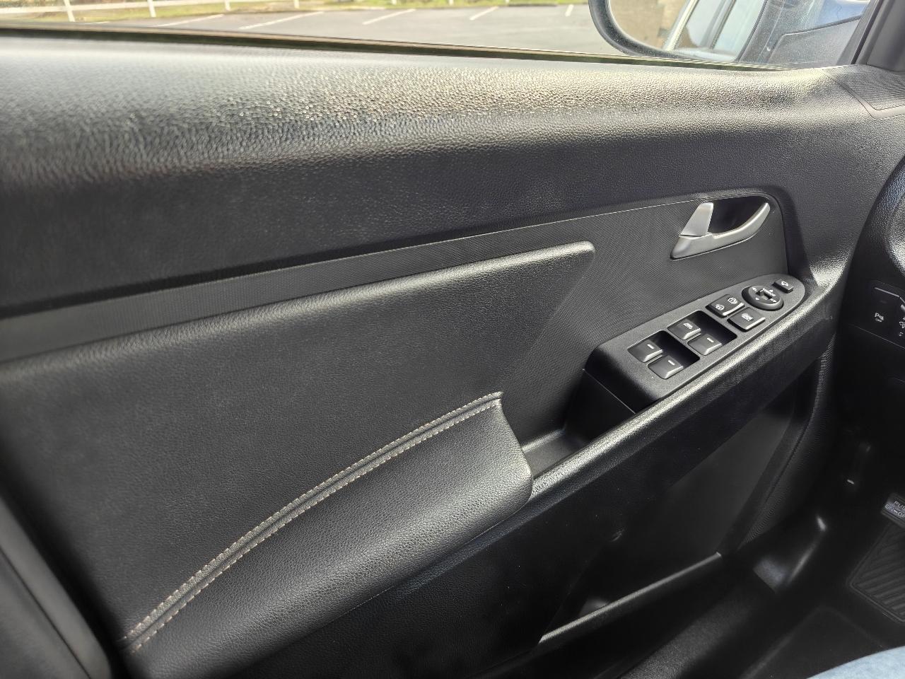 Kia Sportage LX FWD 2013