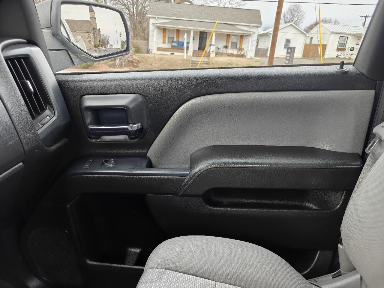 GMC Sierra 1500 Base Long Box 2WD 2015