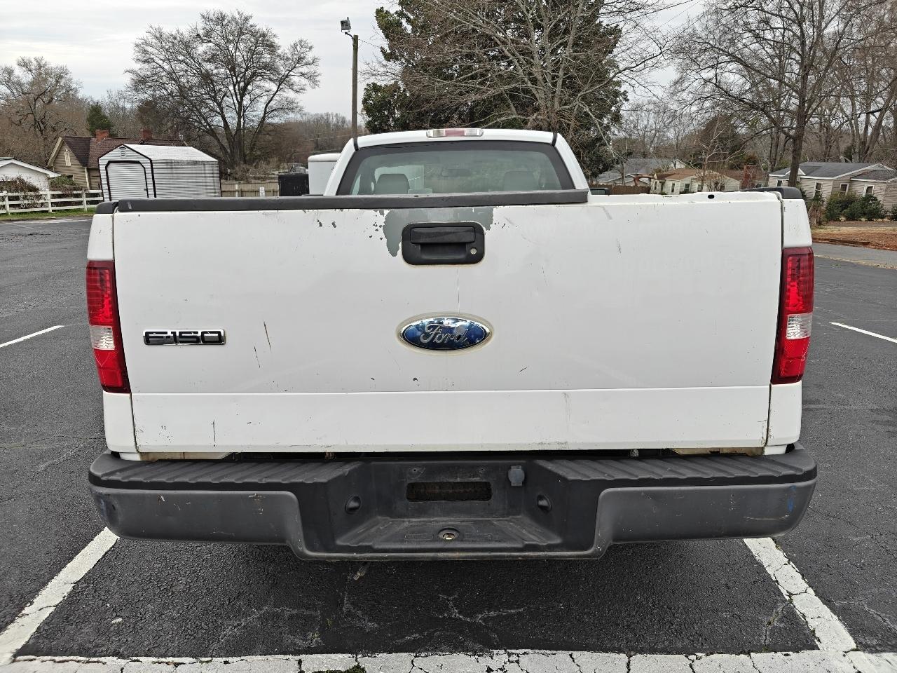Ford F-150 2WD Reg Cab 126" XL 2008