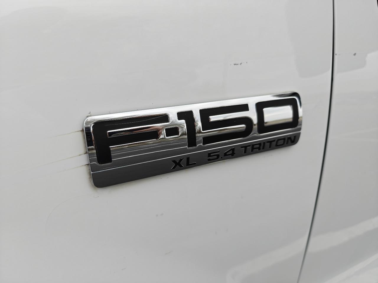 Ford F-150 2WD Reg Cab 126" XL 2008