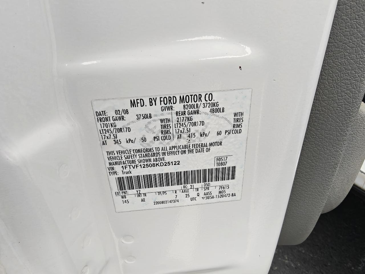 Ford F-150 2WD Reg Cab 126" XL 2008