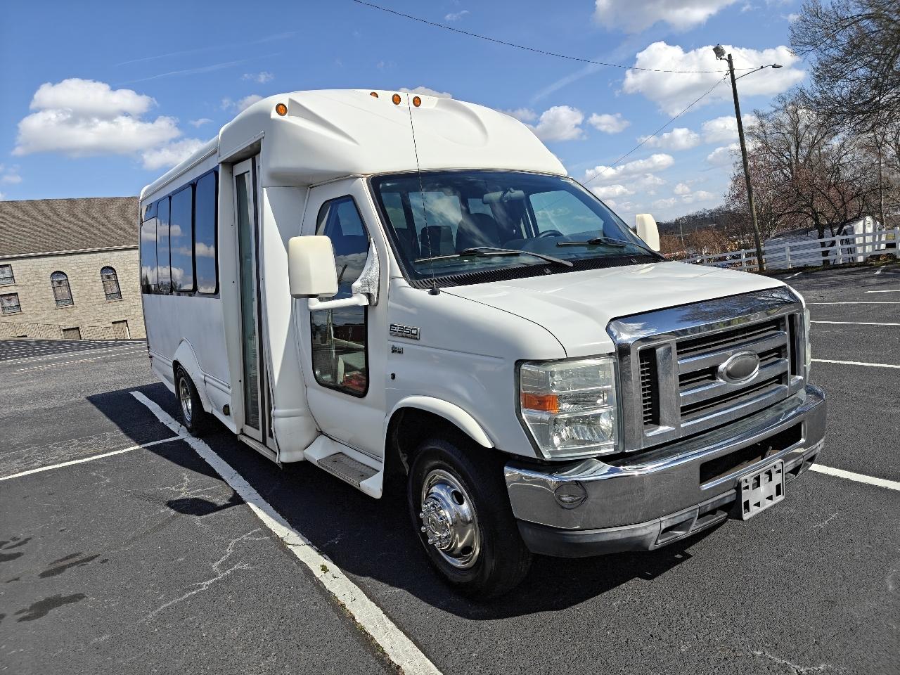 Ford Econoline E350 2015