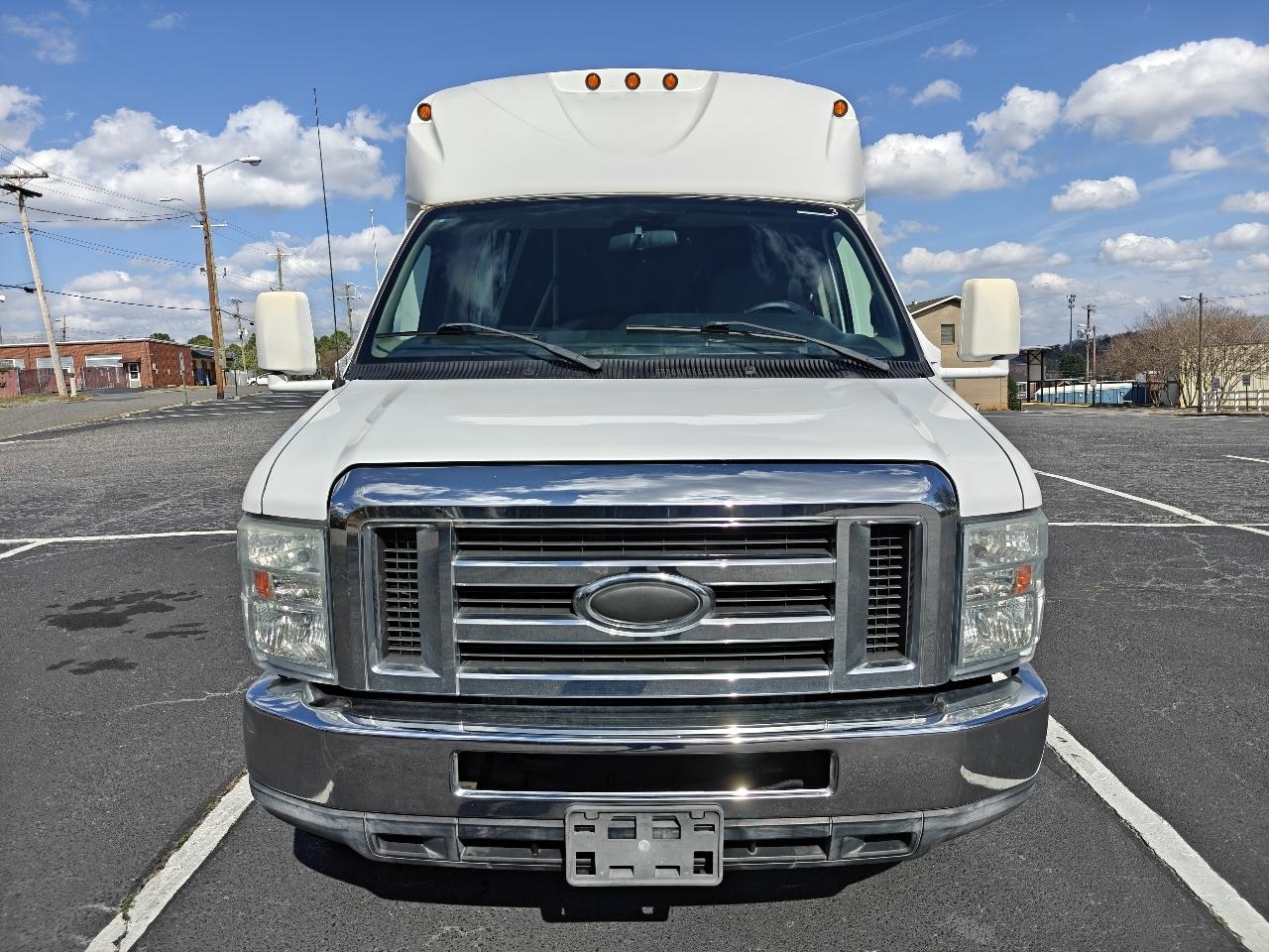 Ford Econoline E350 2015