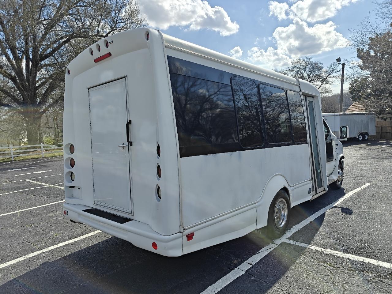 Ford Econoline E350 2015