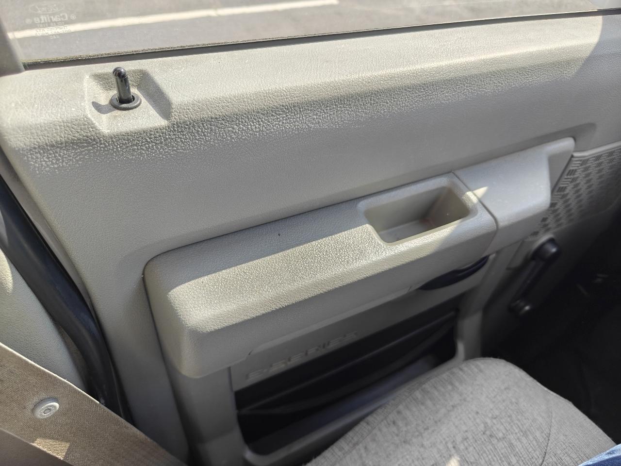 Ford Econoline E350 2015