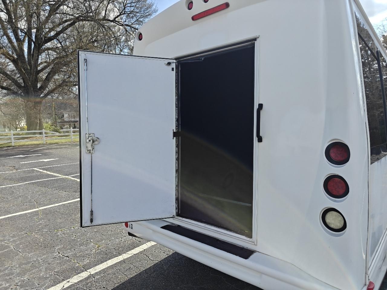 Ford Econoline E350 2015