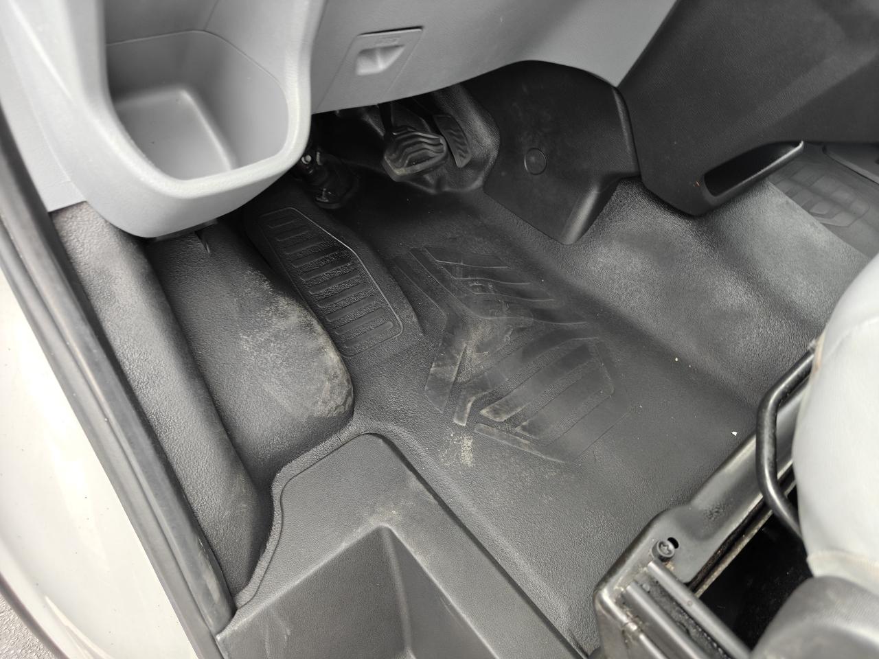 Ford Transit 350 Wagon Med. Roof XL w/Sliding Pass. 148-in. WB 2017