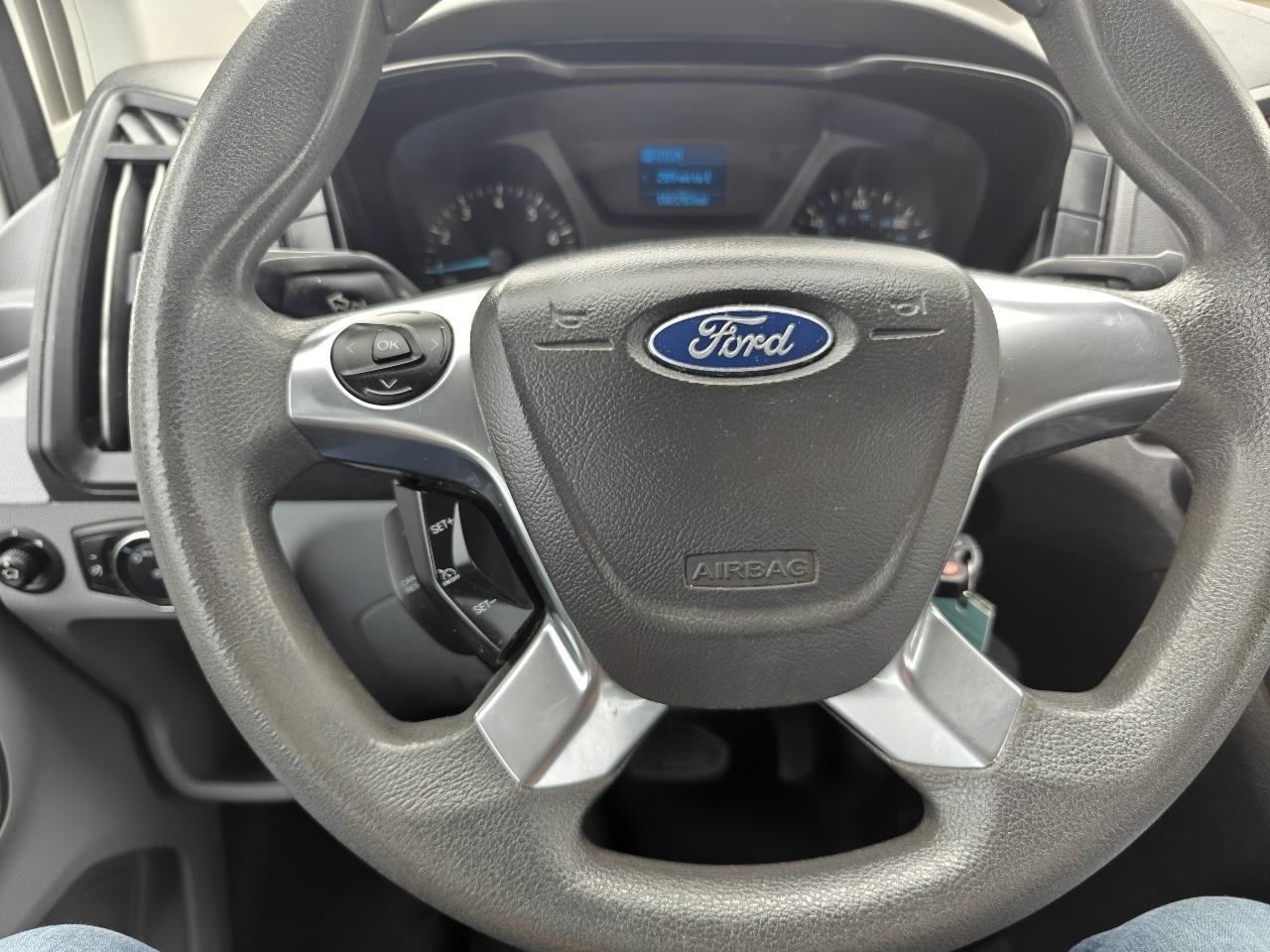 Ford Transit 350 Wagon Med. Roof XL w/Sliding Pass. 148-in. WB 2017