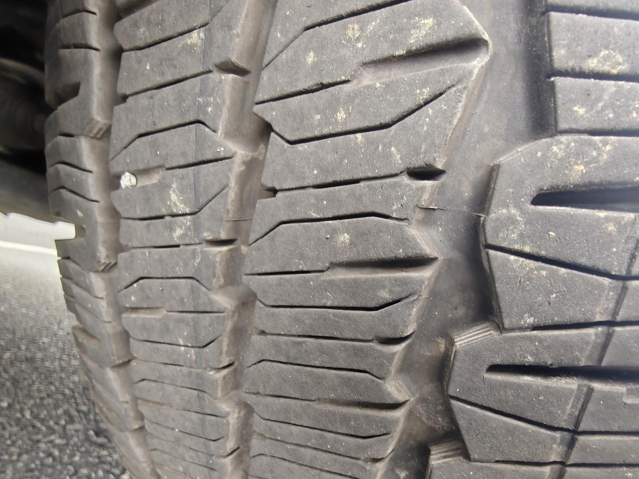 Ford Transit 350 Wagon Med. Roof XL w/Sliding Pass. 148-in. WB 2017