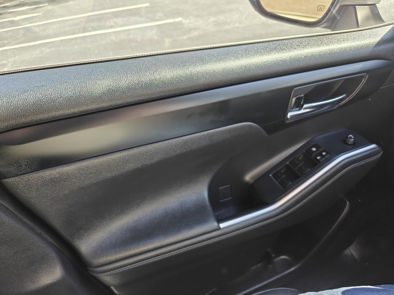 Toyota Highlander XLE 2WD 2023