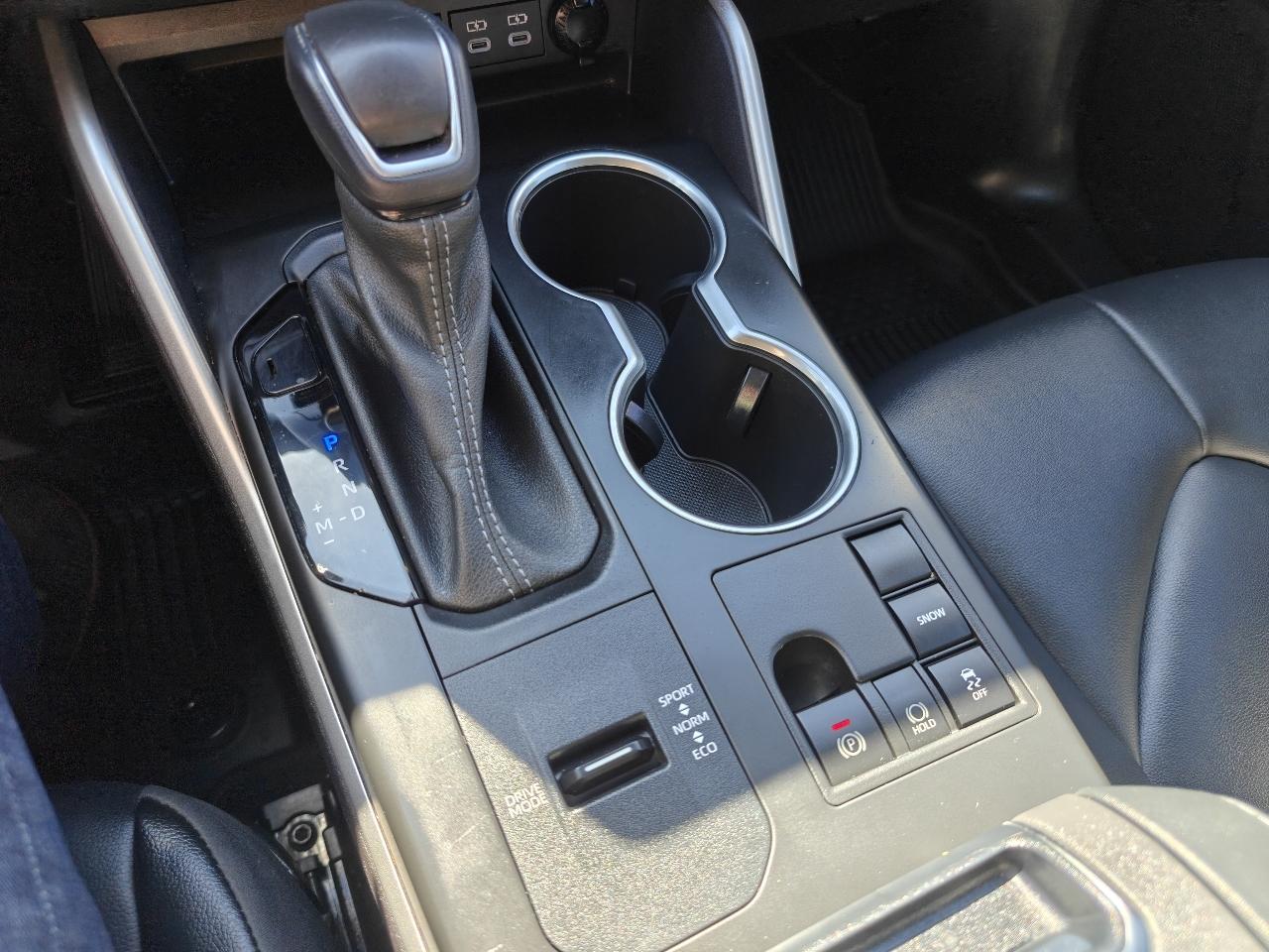 Toyota Highlander XLE 2WD 2023