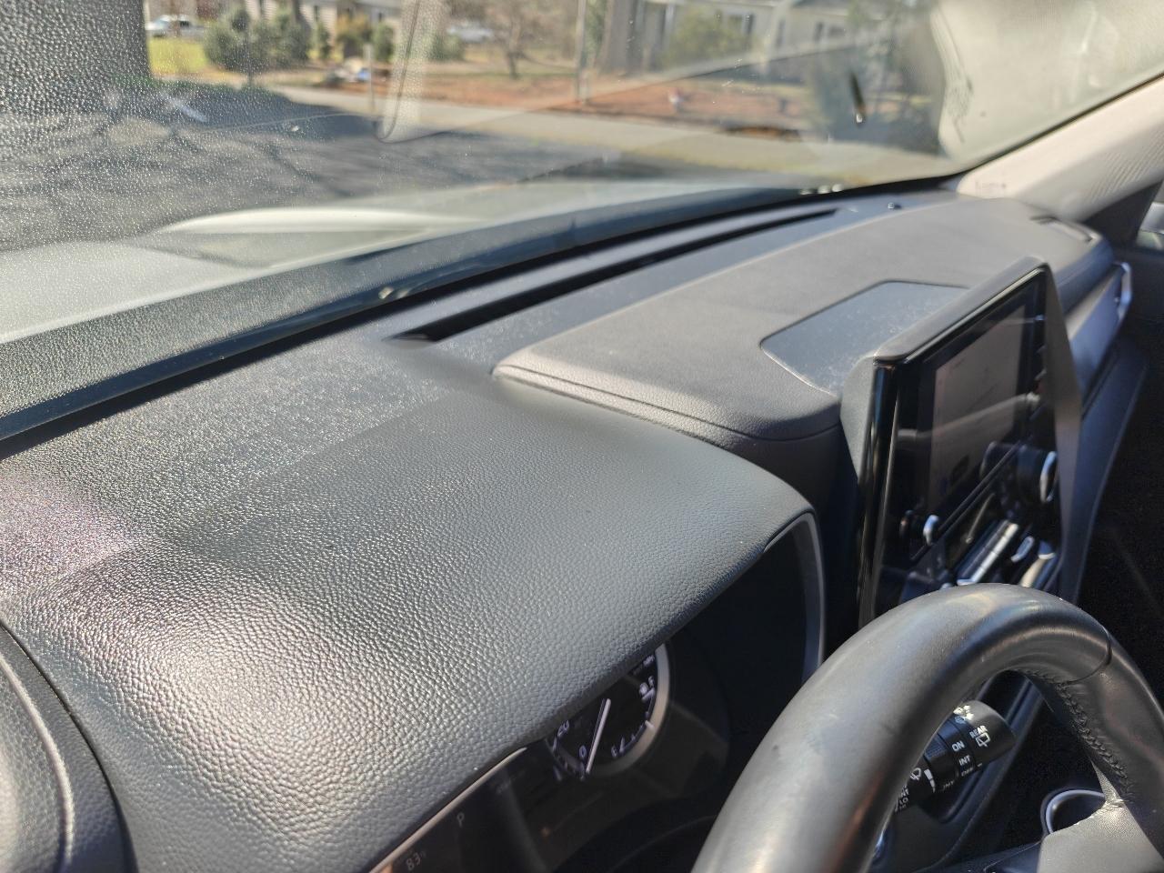 Toyota Highlander XLE 2WD 2023