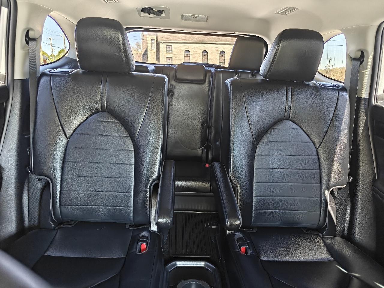 Toyota Highlander XLE 2WD 2023