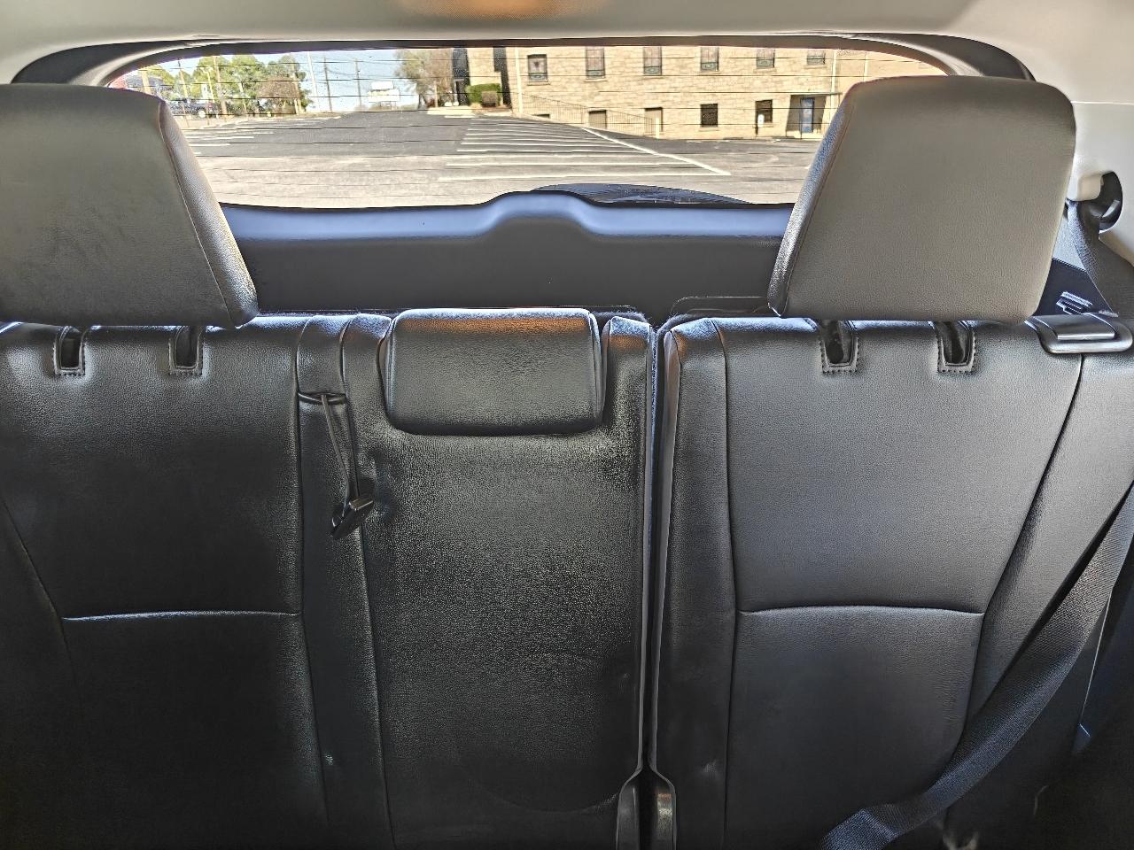 Toyota Highlander XLE 2WD 2023