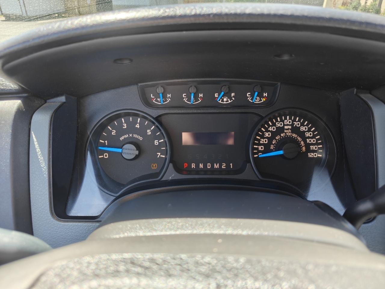 Ford F-150 2WD Reg Cab 126" XL 2013