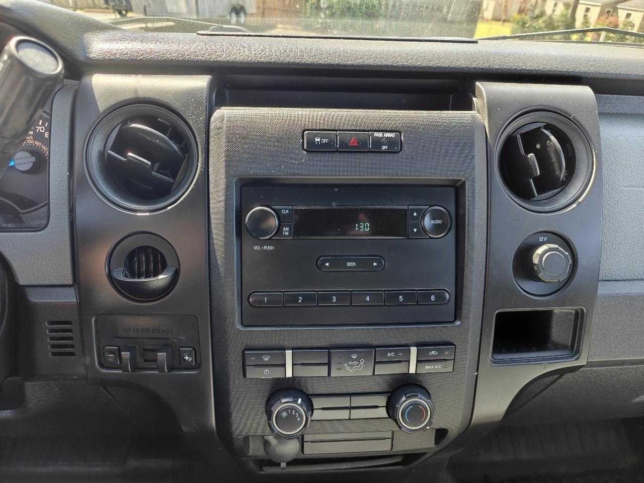 Ford F-150 2WD Reg Cab 126" XL 2013